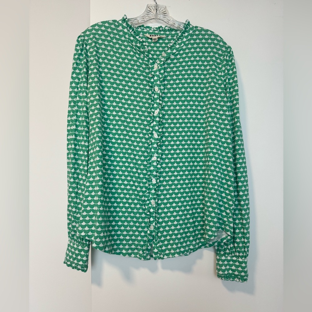 Kelly green and white Boden Caroline Jersey Shirt, size 16/18